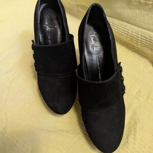 "Artist's Collection" by the brand Franco Sarto Black suede heels